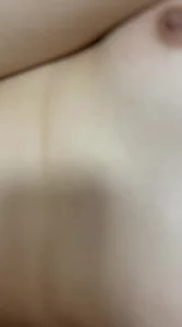 少妇，经期性欲倍增，无套骑乘血染阳具，口交颜射