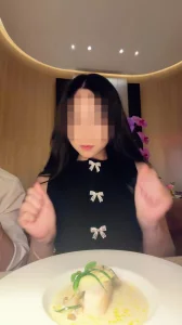 平平无奇的约个会，吃个饭，做个爱吧！